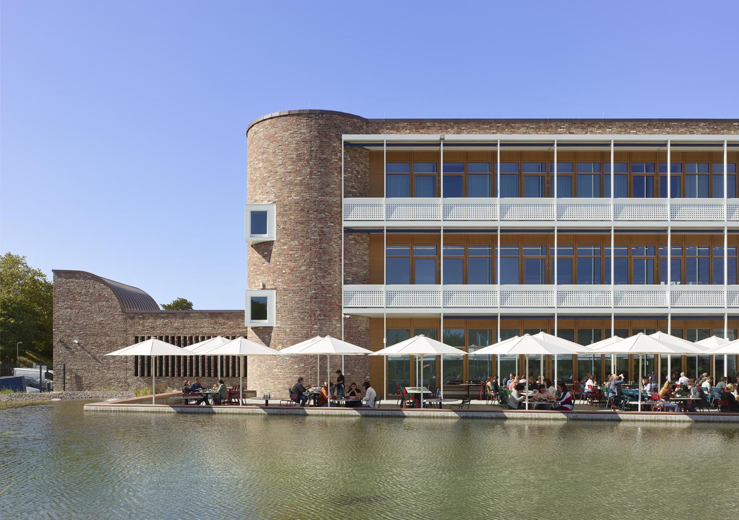 dm-dialogicum, Headquarters in Karlsruhe