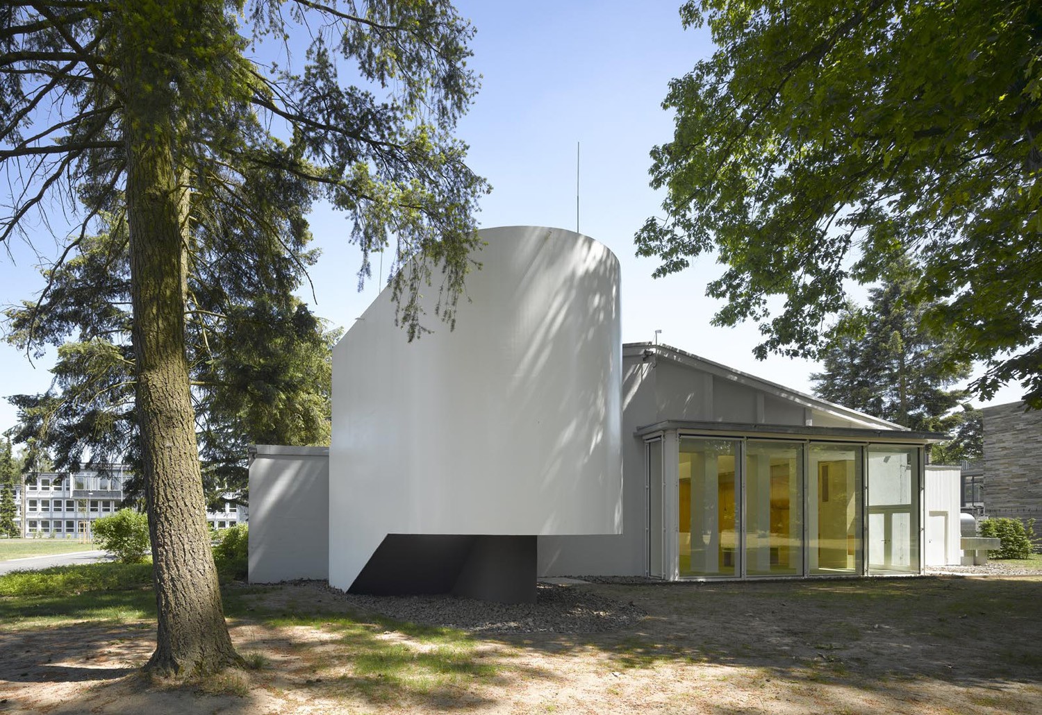 Temporary Residence Federal Constitutional Court Karlsruhe