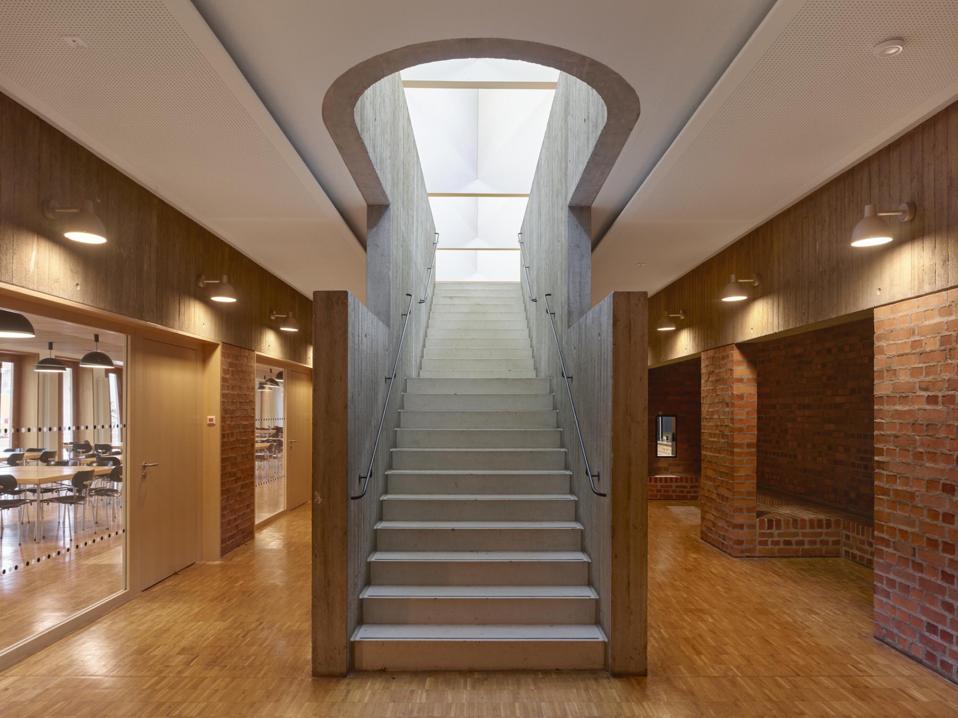 Conversion and renovation of the School in the Park, Ostfildern