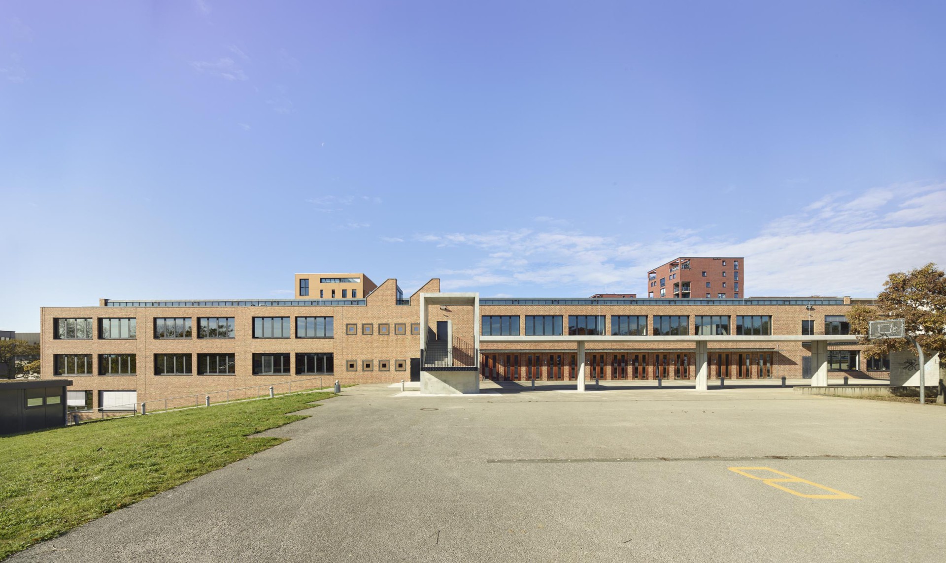 Conversion and renovation of the School in the Park, Ostfildern